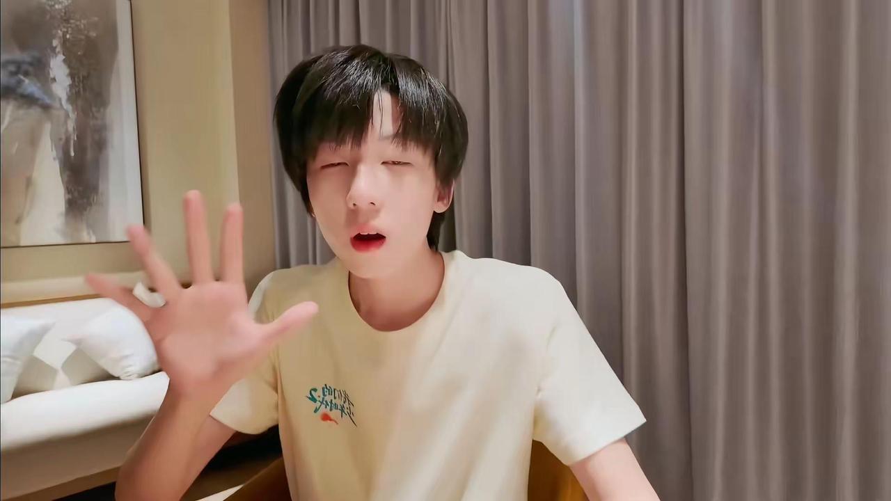 睡觉睡觉~哼哼 杨博文 咩言咩语
