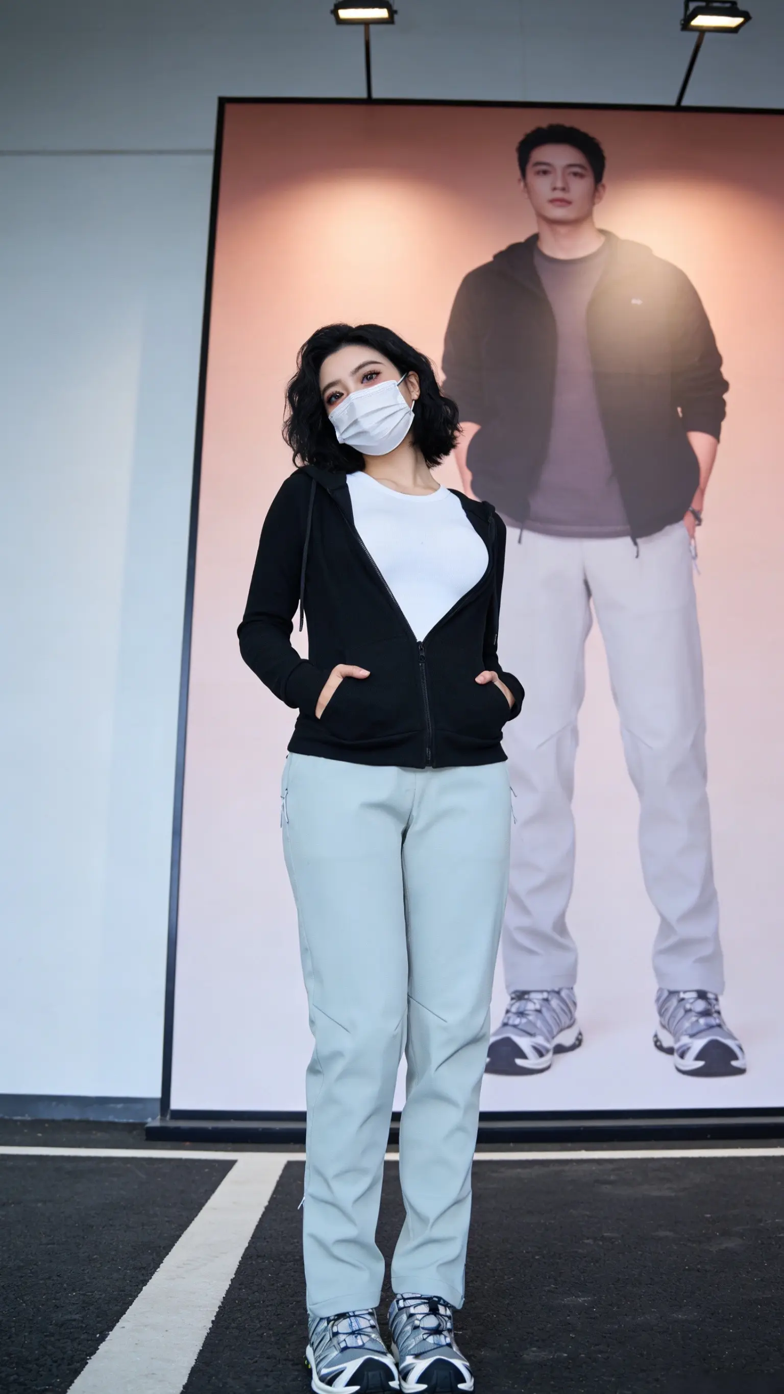 秋冬新款户外运动机能拉链软壳裤显瘦百搭男女同款工装休闲裤