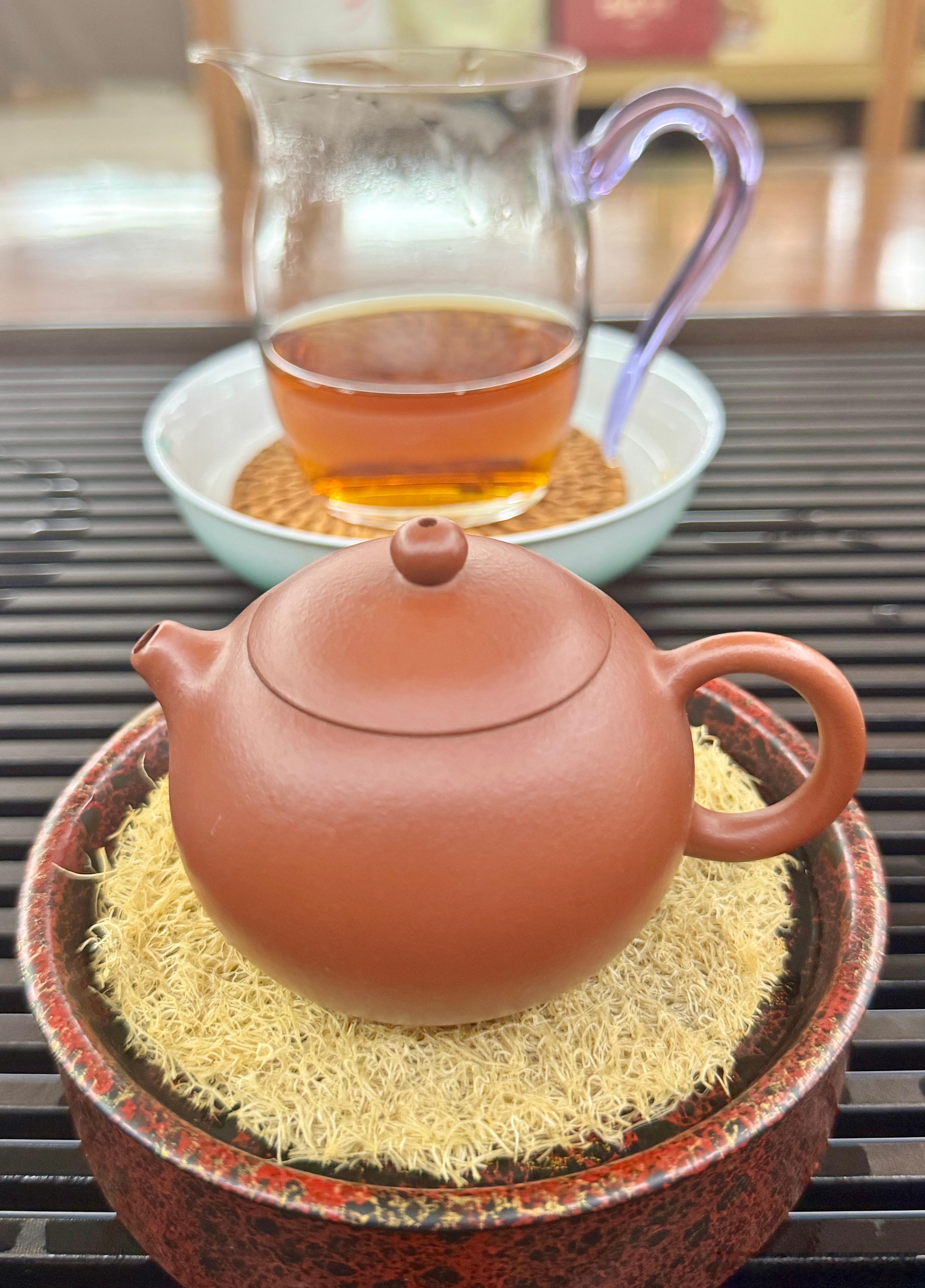 对自己好一点，喝泡好茶！然后再好好反省一下自己吧！能空仓的是祖师爷，能控制回撤才