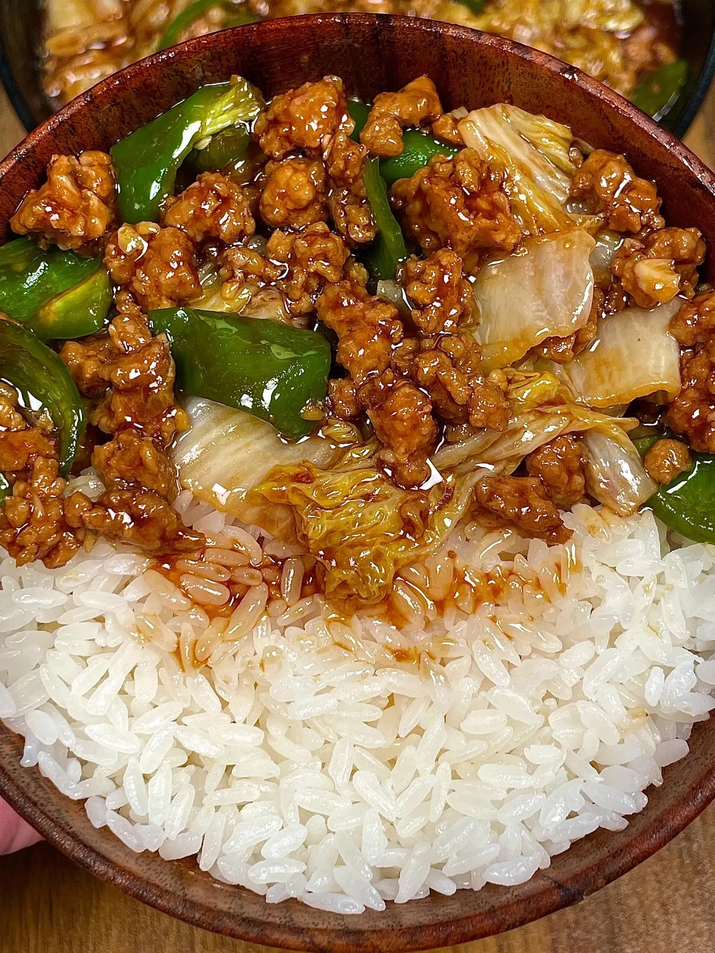 巨巨巨好吃，求你们快去做。这道肉末炒青椒娃娃菜一出锅就香迷糊了！ 肉未...