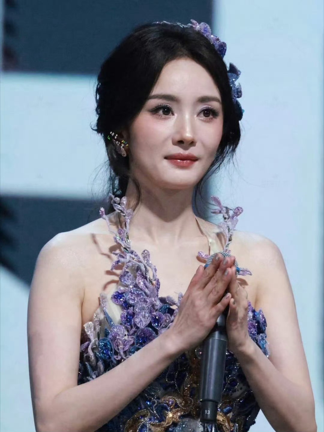 两位85花唐嫣和杨幂今天线下活动你们能get哪位 ？ ​​​