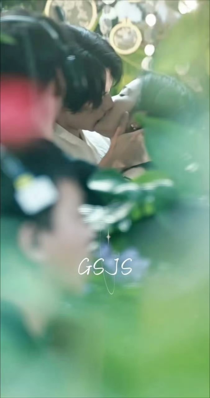 印象中白鹿是不是第一次挑战人设比较有多面性的女主角色啊，而且开到茶蘼人物关系伦理