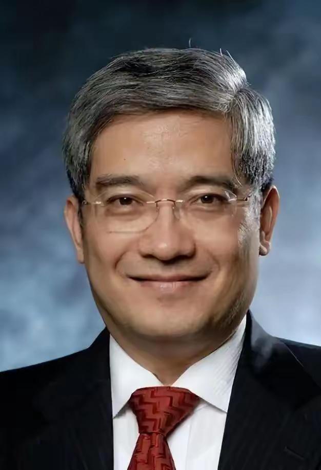 经济学家郎咸平说：“我妈妈住院大便干结，需要人去抠出来，谁干？连自己的儿女都嫌弃