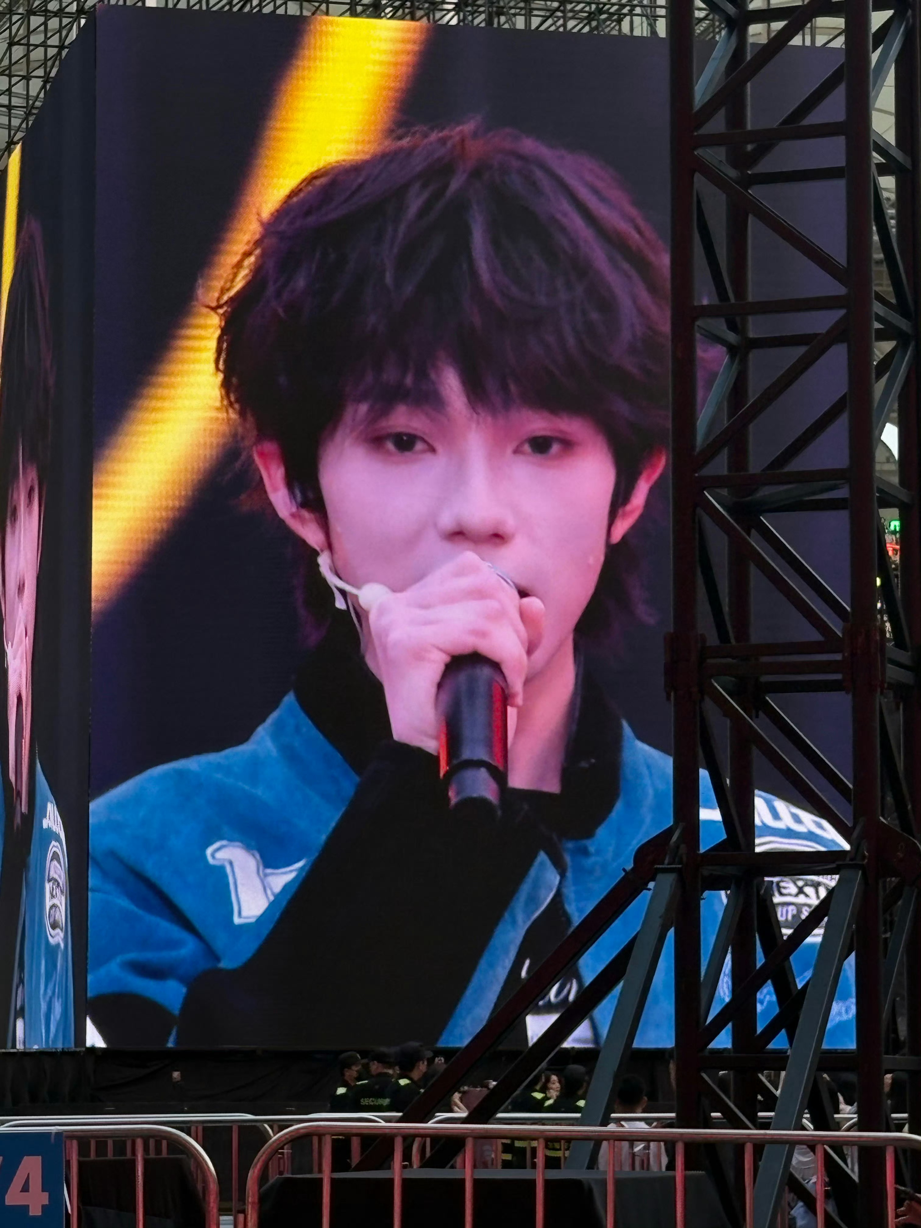 王橹杰 穆祉丞大屏生图 橹穆