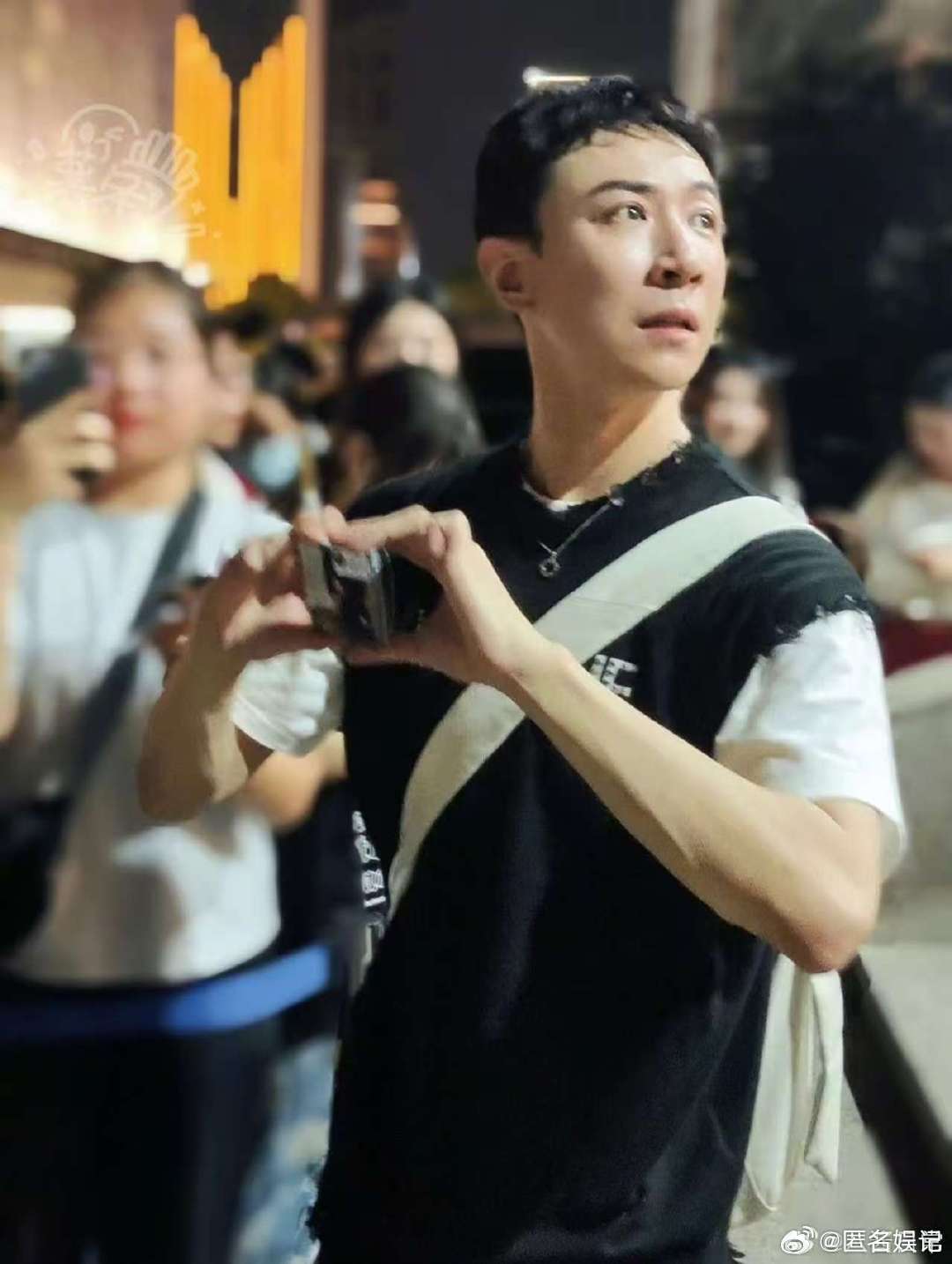 张维伊[超话]张维伊换造型张维伊换造型！换不换自己决定，自己开心最重要，放开心态