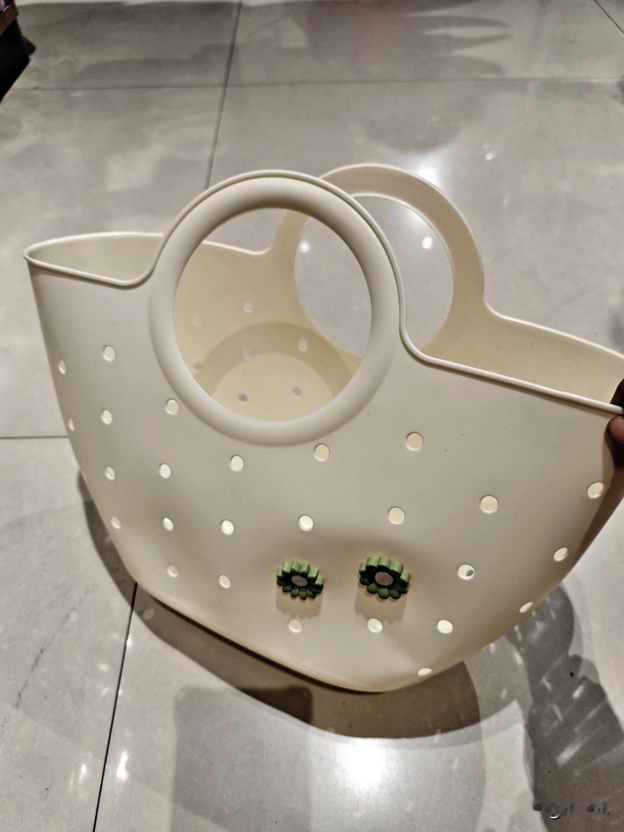 挖到宝！这个洗澡篮也太懂女生了
 
家人们谁懂啊！刚入手的这个洗澡篮直接戳中我心