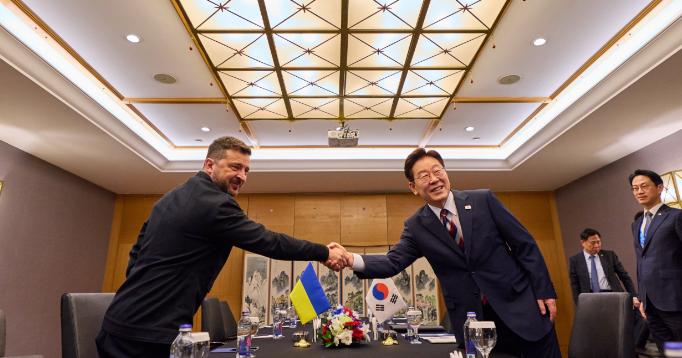 泽连斯基最近又碰了一鼻子灰，韩国直接拒绝了泽连斯基！
 
当地时间8月9日，泽连