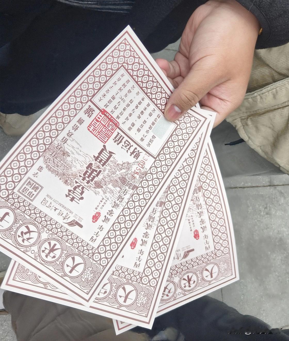 头疼啊，侄子要做生意了！
不知道是不是家族风水问题，我们家女孩子学习成绩优异，省