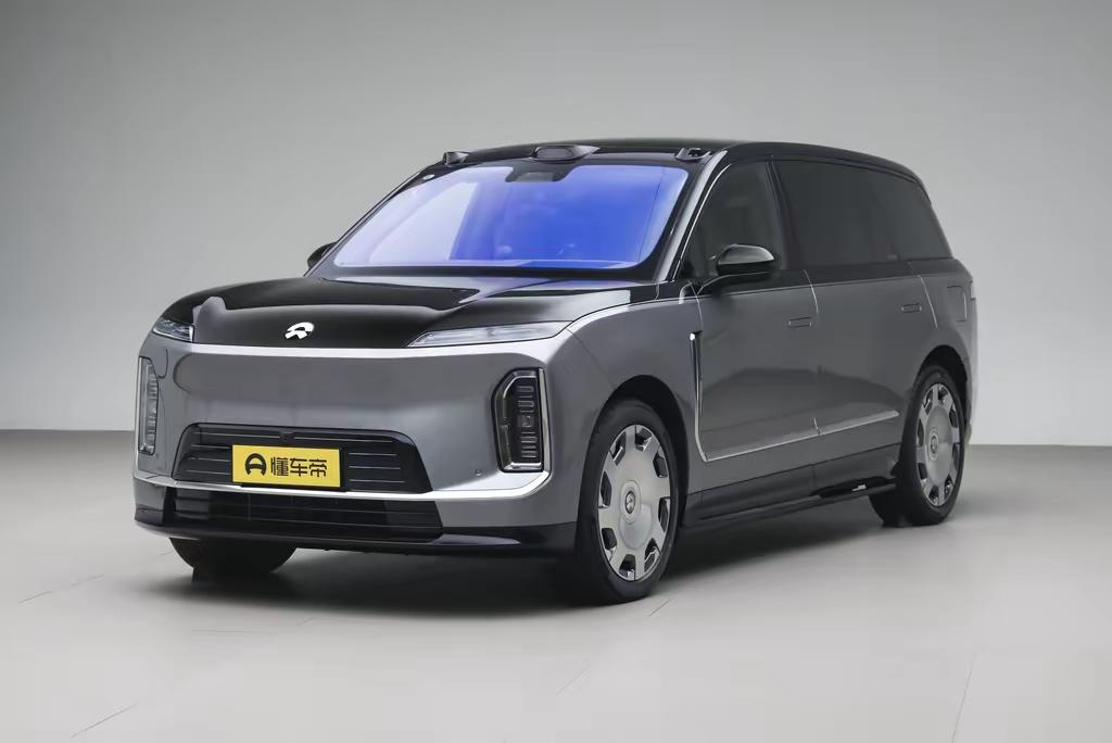 蔚来ES9：5.3米的全尺寸旗舰，李斌的“技术下放”能打动多少人？
说真的，看到