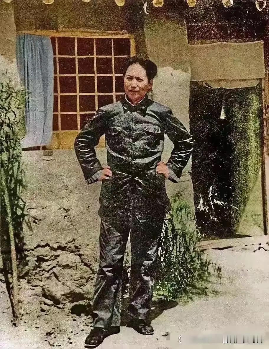 毛主席为救穷苦百姓的生活，在中国革命时期竞在党内三起三落，忍受了多少次的痛苦。