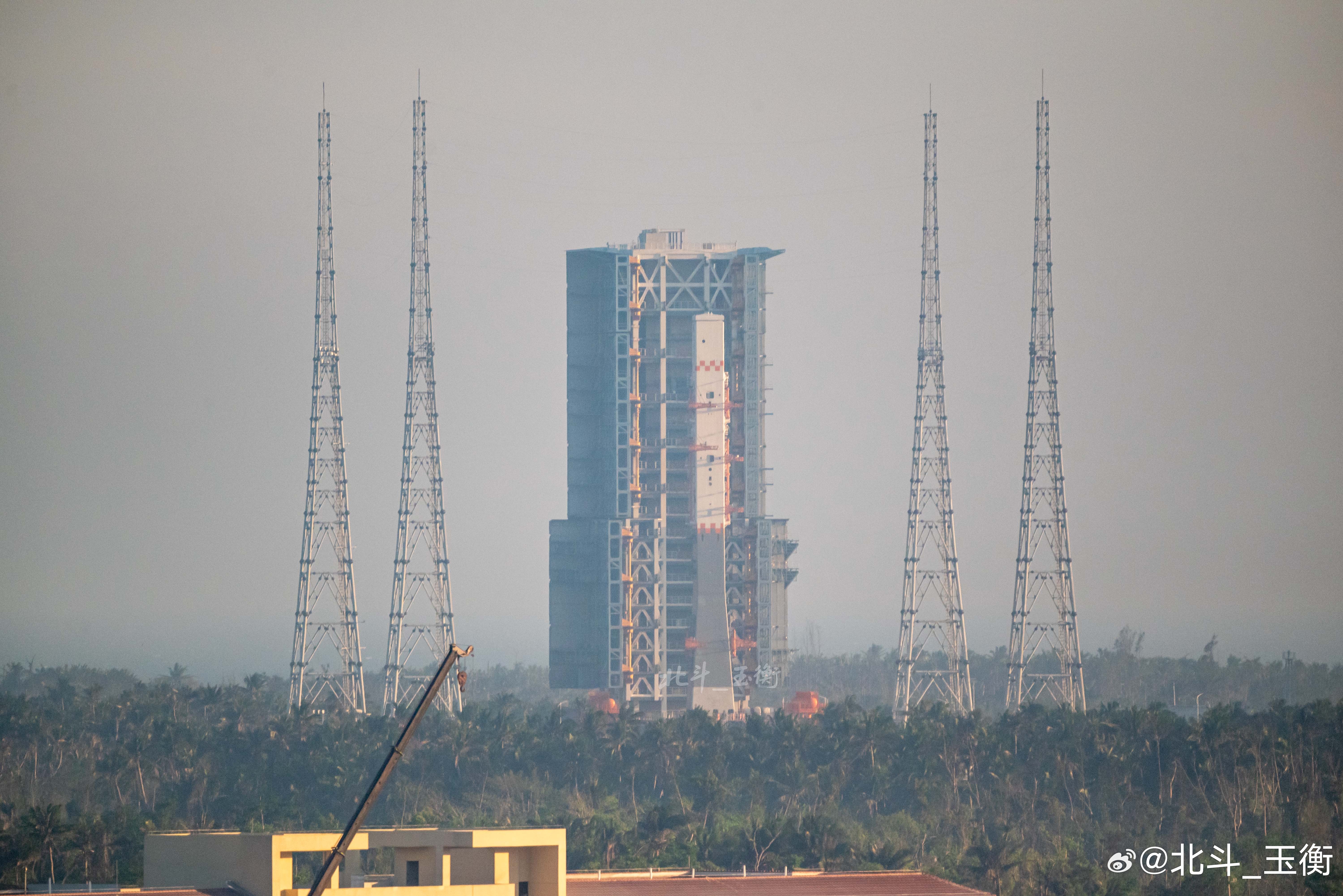 发点以前没发过的素材系列——这是继2016年之后，第三次有一个干干净净的转运平台