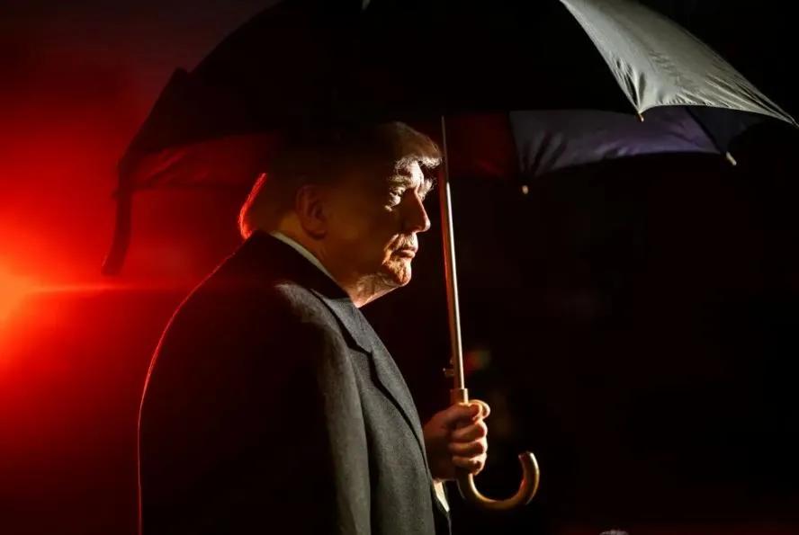 懂王表示，美国目前正在认真考虑退出北约，原因是美国的欧洲盟友拒绝支持其针对伊朗的