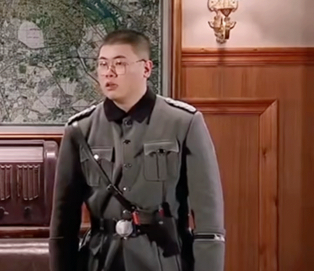 谁懂我去楼上填采购单（值班大厅椅子坏了要走程序买个新的）的时候同事拉着我刷了五分