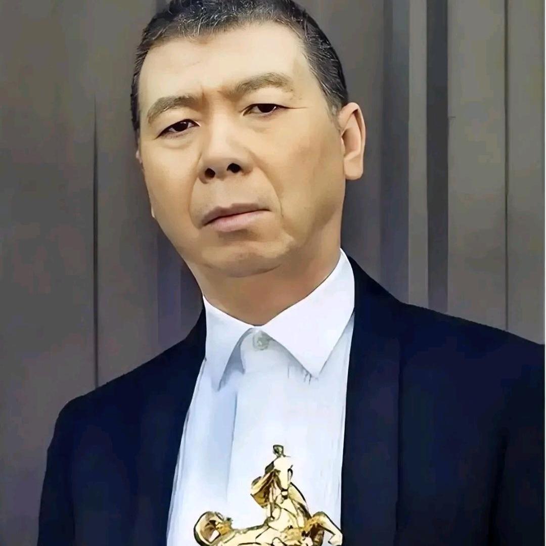冯小刚《抓特务》票房惨淡根源，难怪观众不愿买票
 
看完冯小刚这部作品，瞬间明白