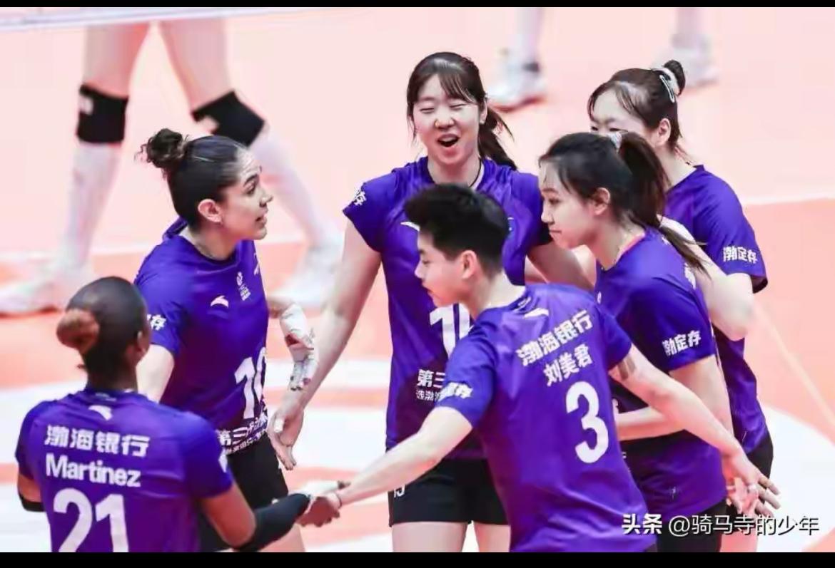天津女排半决赛能够战胜江苏女排进入决赛吗？
这很有可能。
一、天津女排历来有主场