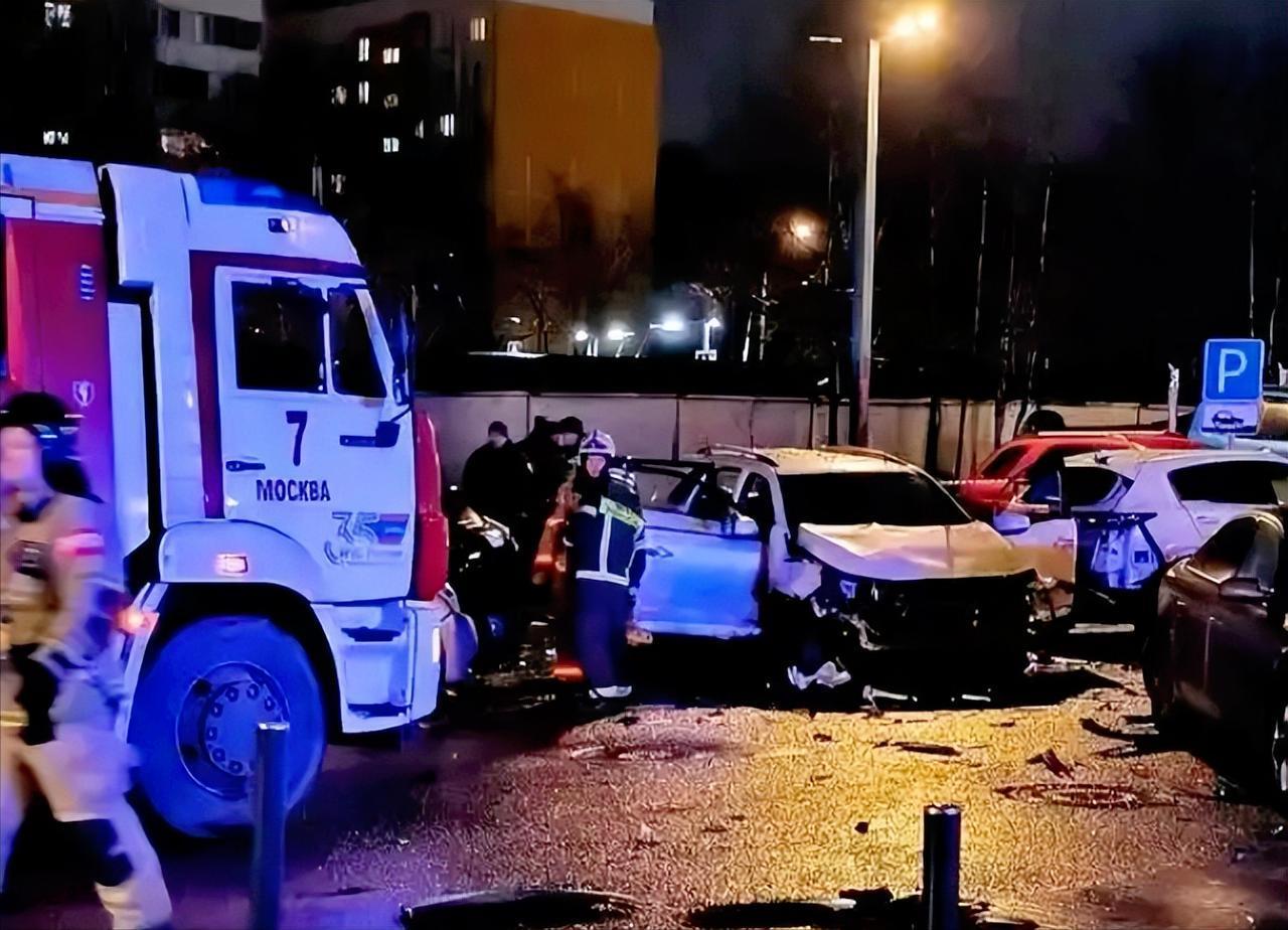 俄乌这仗彻底没法体面了，乌克兰正面战场硬刚不过俄罗斯，直接玩起了阴的，一波偷袭把