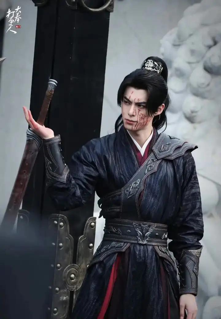 推荐一部好剧《大奉打更人》，帅哥美女颜值高，也化妆，但是超强剧情，制作精良无比，