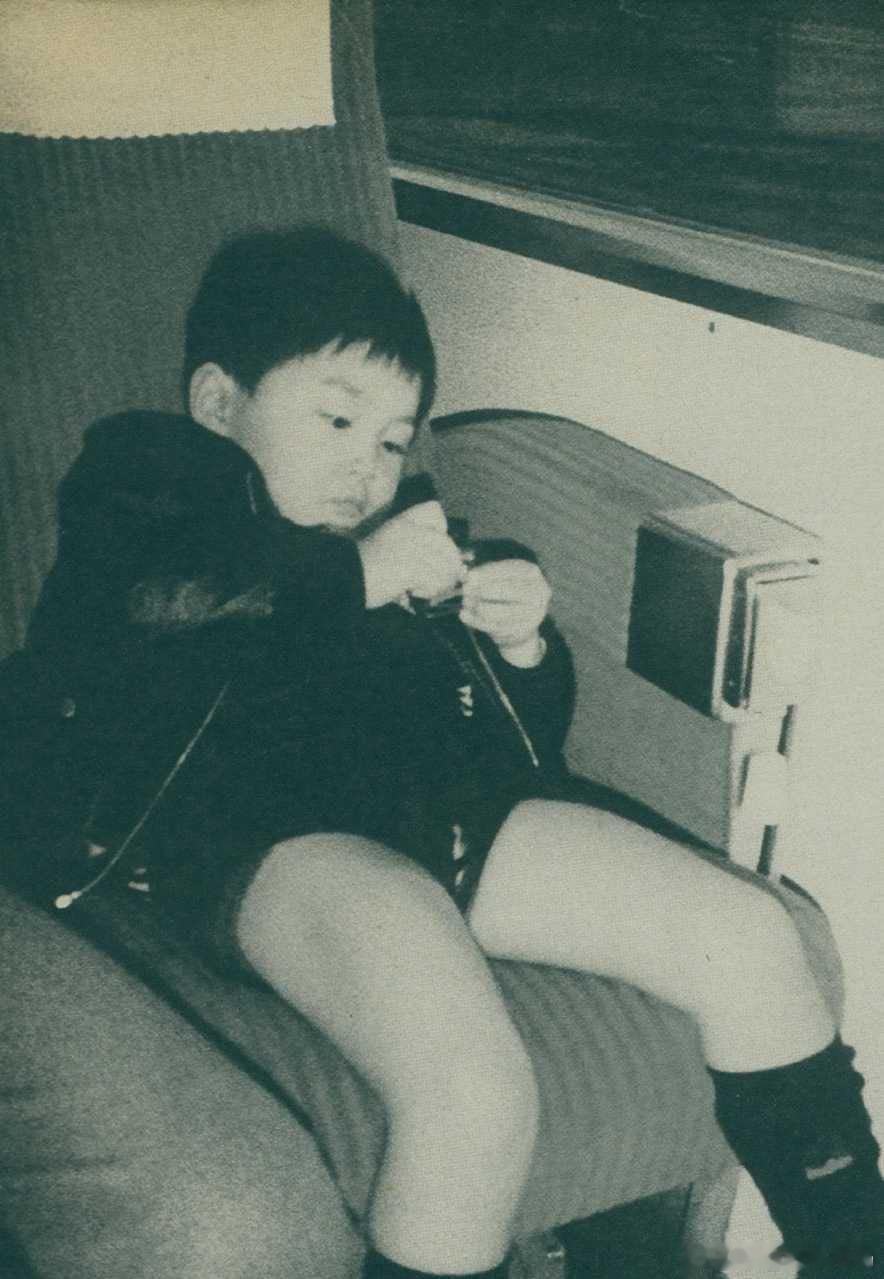 7442【主题日】杰人之男大十八变 这位不用男大18变 这位感觉发型一直在变一直