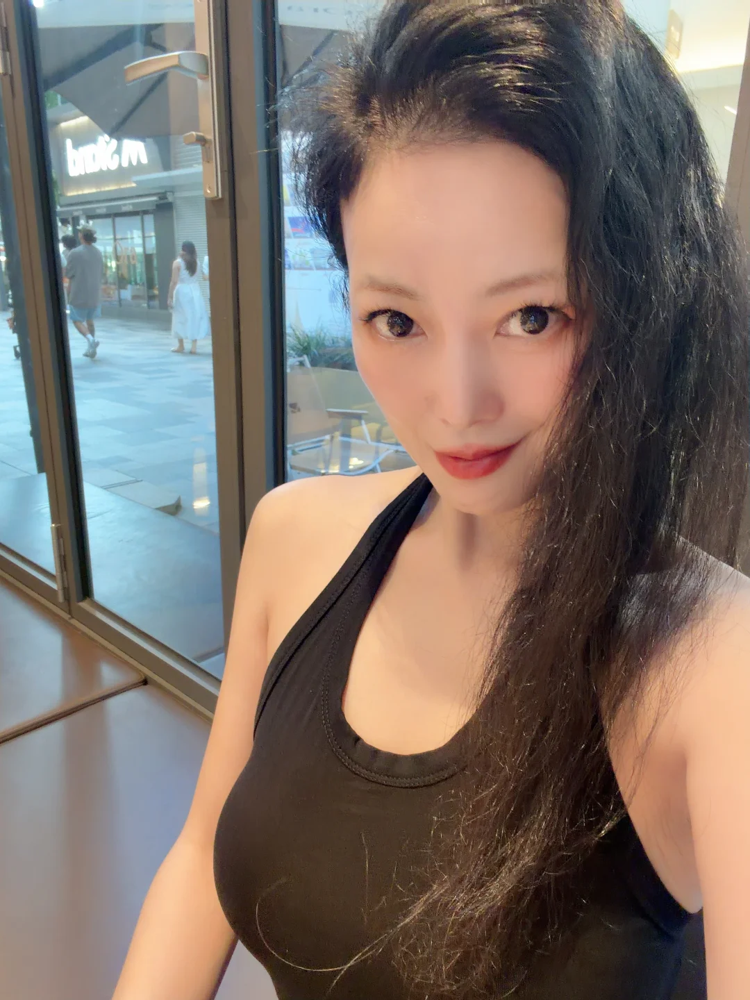 又到周末啦 哈哈哈 🎉🖤🖤🫢🫢😝