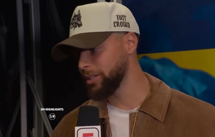 库里向记者Malika Andrews透露，自从他因伤缺阵以来，他还未进行过任何