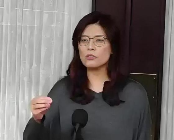 国民党主席参选有进步！
郝龙斌等认中国人身份


郝龙斌这话说得挺明白
我是台湾