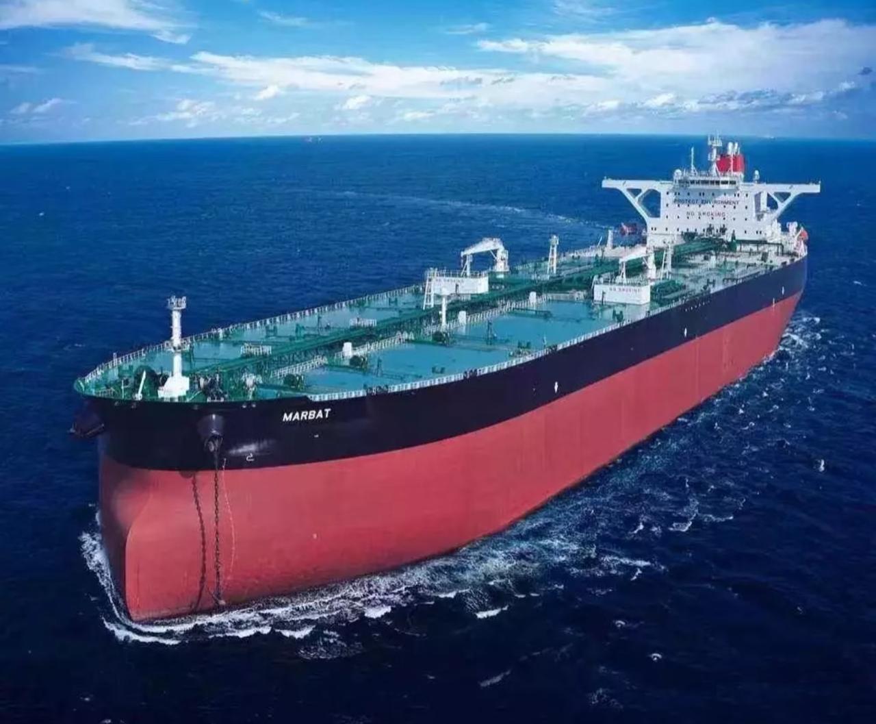 老美连抢委内瑞拉油轮的吃相也太难看了！接连扣押两艘超级油轮，近400万桶石油说没