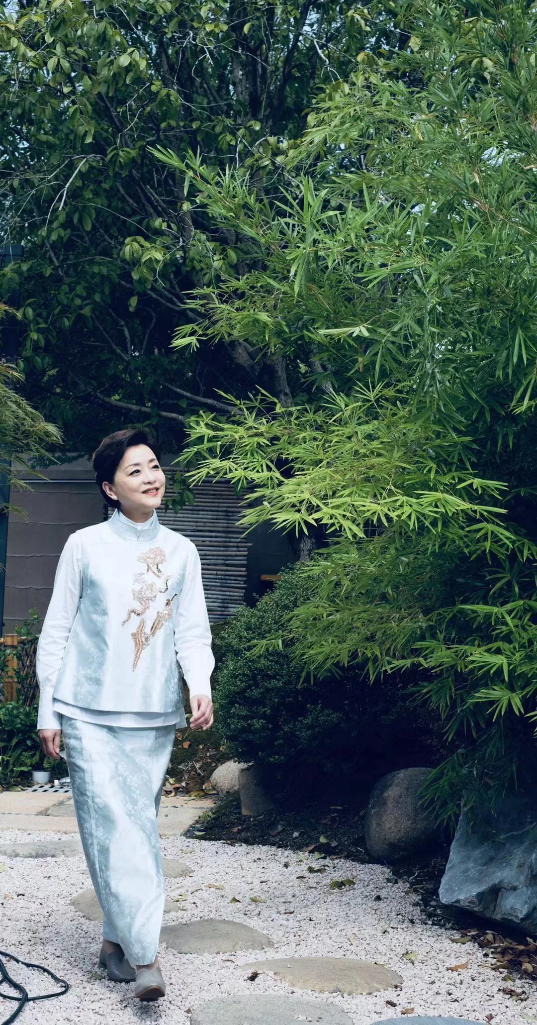 知性美 | 杨澜也爱青拙香炉