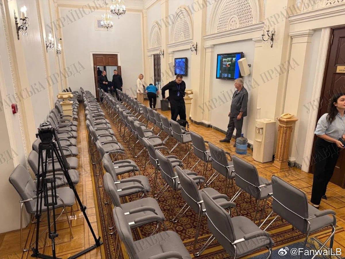 乌克兰议会的防空洞还可以在里面开会投票。烽火问鼎计划 ​​​​
