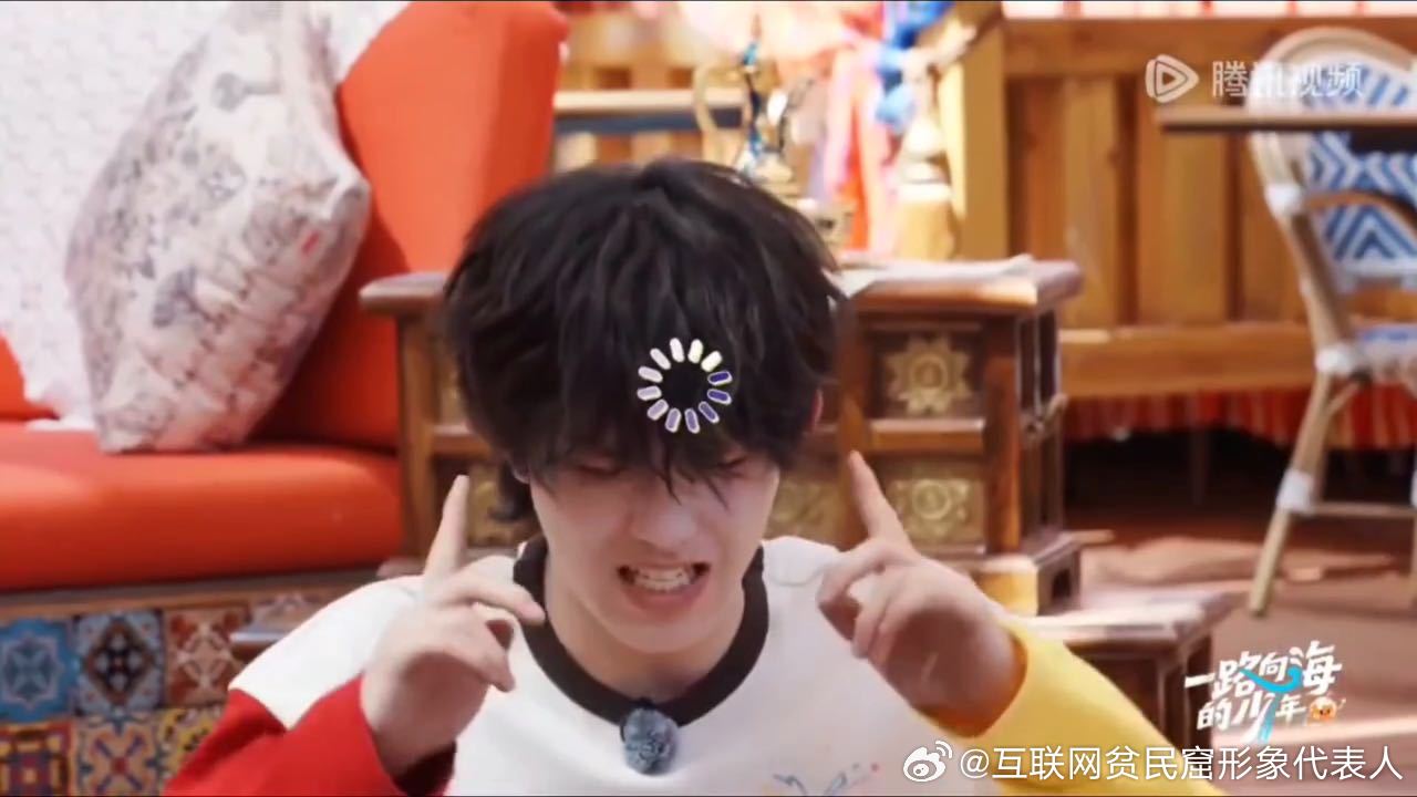 朱志鑫左航不懂容嬷嬷扎紫薇朱志鑫左航不知道容嬷嬷扎紫薇一路向海的少年 看朱志鑫问