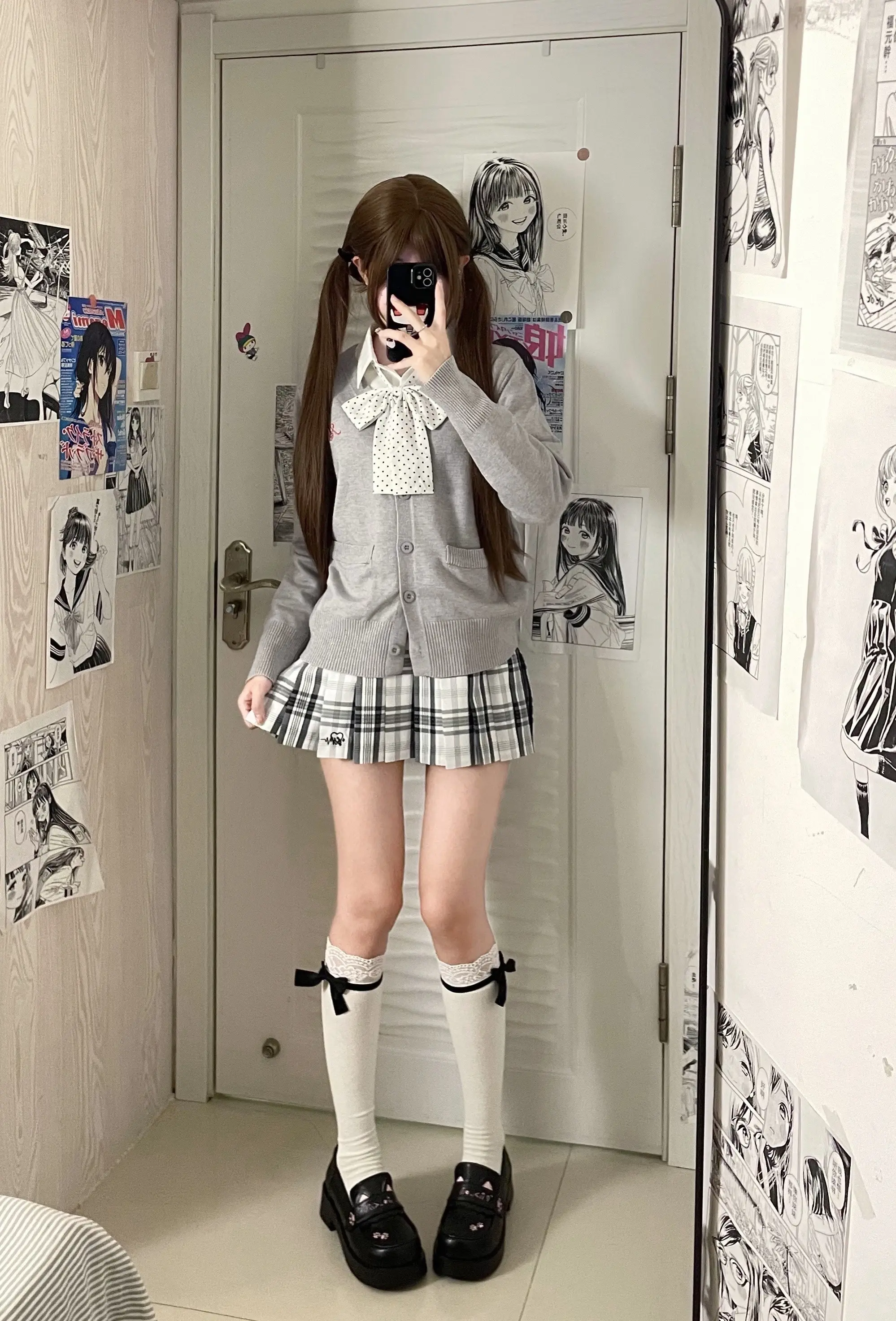 对镜拍穿搭 jk拍照姿势 jk制服 jk格裙