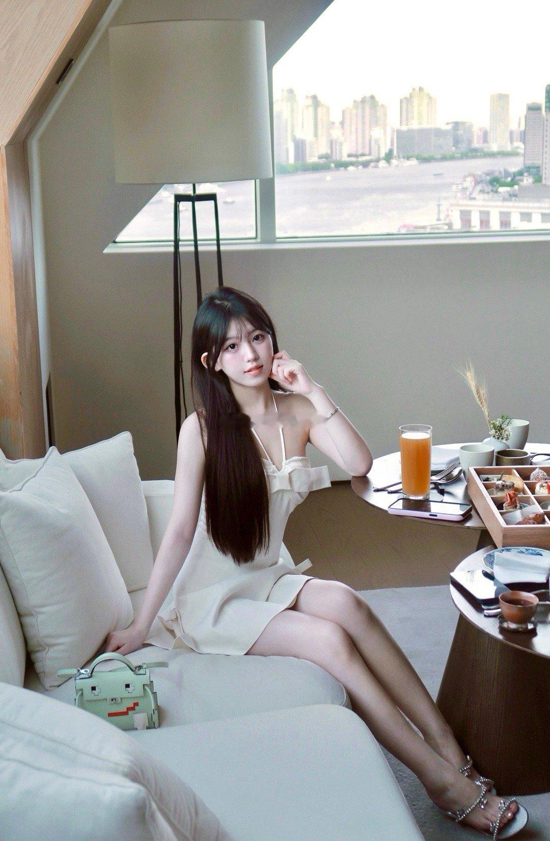下午茶🍵 来上海那么久了都没好好逛逛～  ​​​
