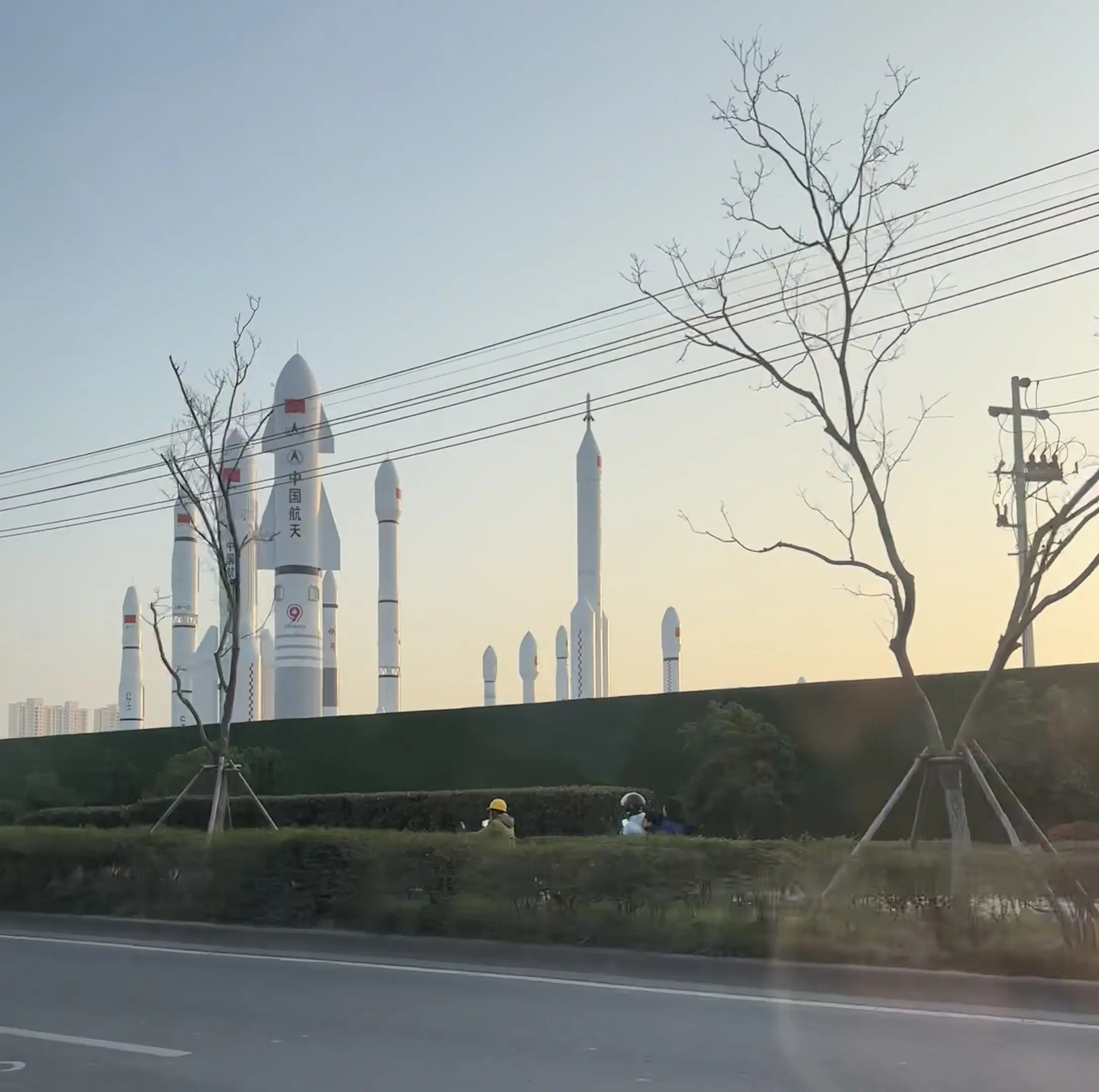 梁溪空天产业园还有长征九号乙火箭、长征十号火箭模型 