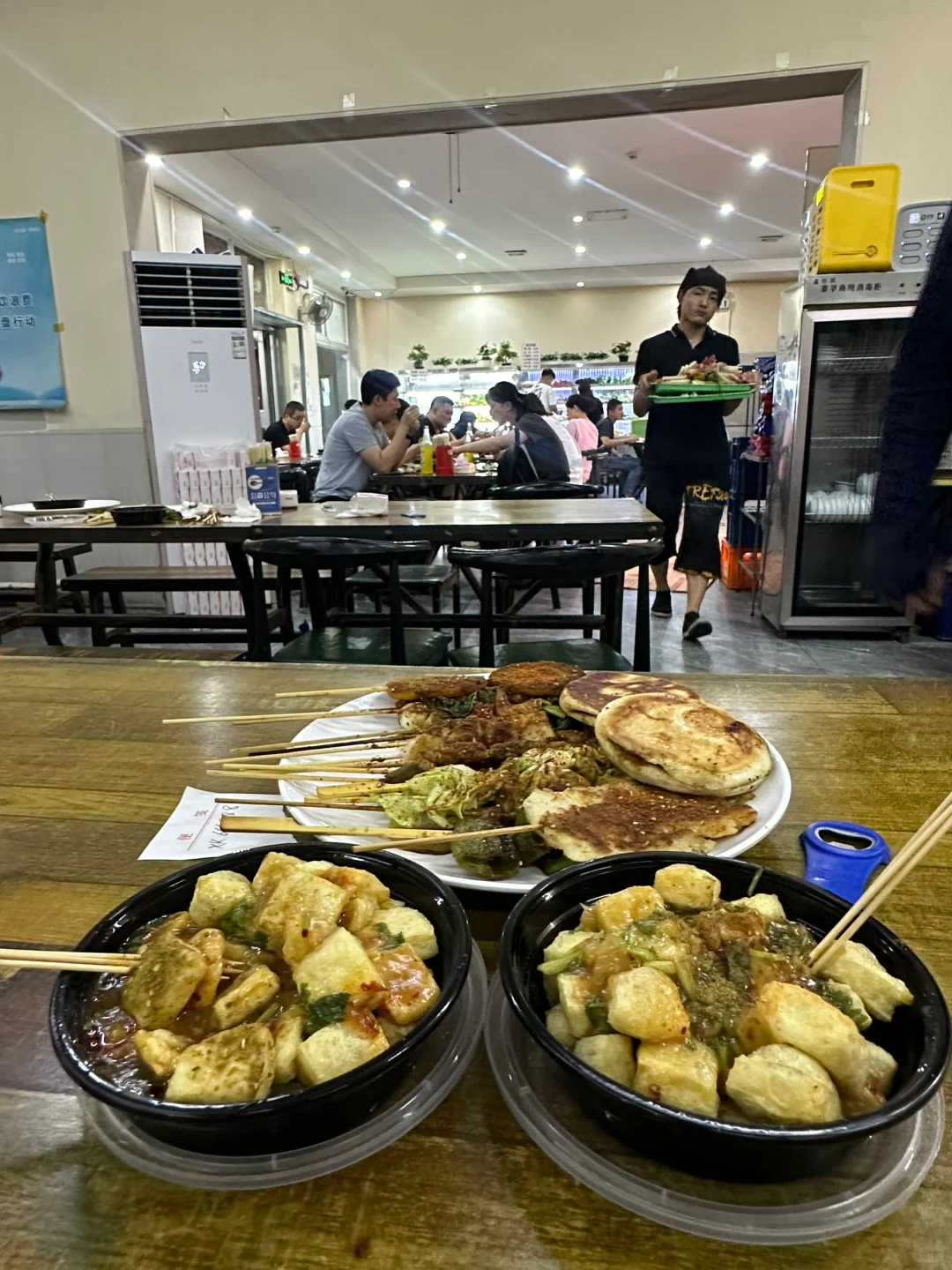 真的会爱死北京这种穷鬼小破店…🥹！！