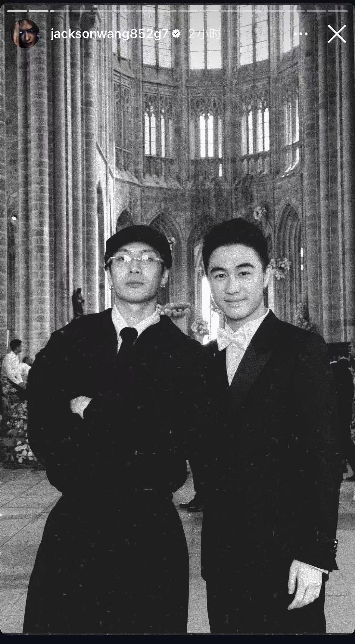 18个伴郎17个豪门，只有王嘉尔是艺人？何猷君婚礼伴郎团合影流出之后全网都在问同