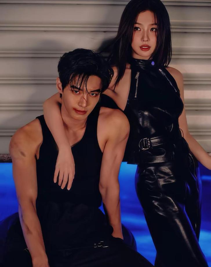 虞书欣今天正式回归，让不少粉丝眼前一亮。她一改往日甜妹风，说话不夹了，整个人显得