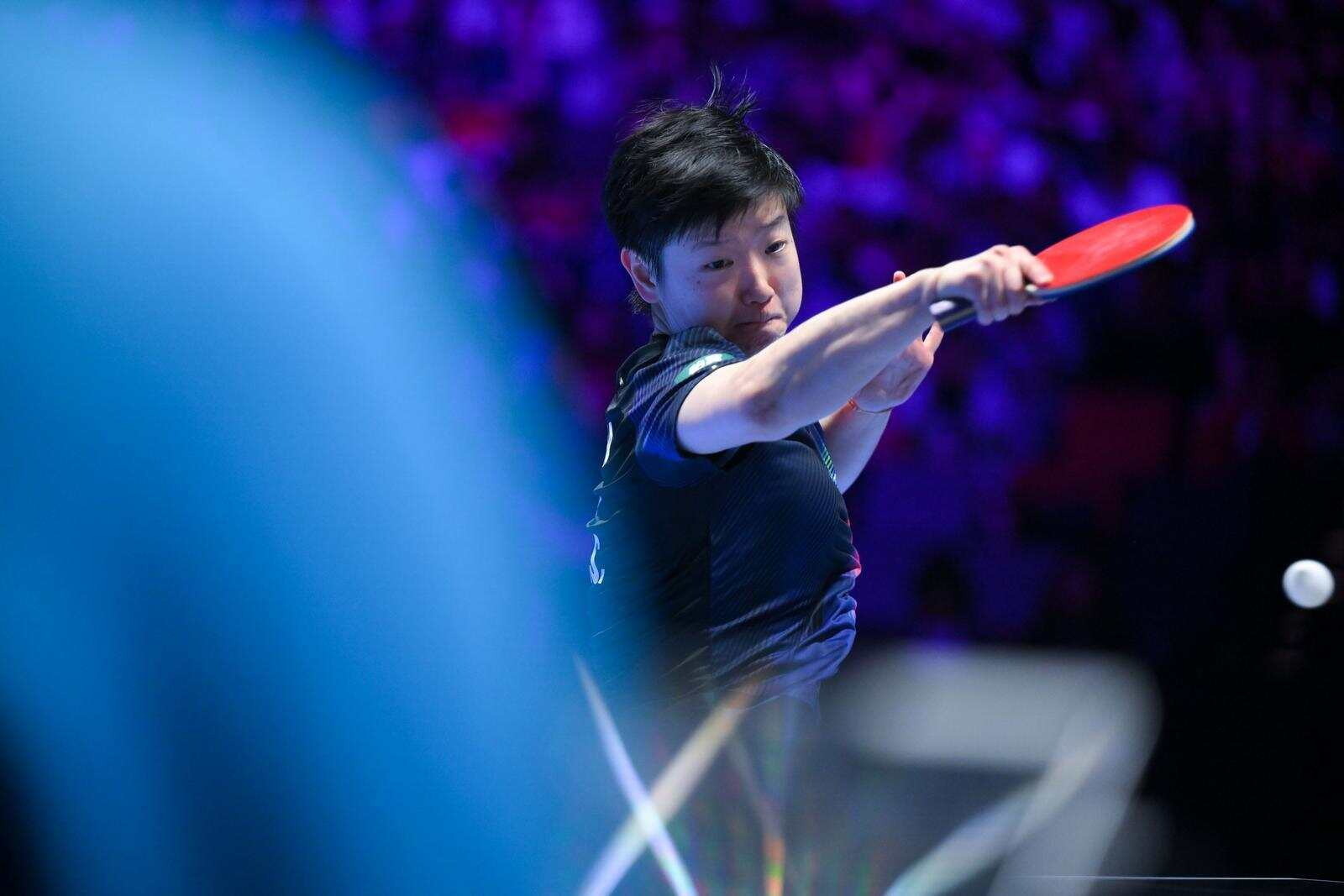 三大赛冠军+1！孙颖莎实现世界杯三连冠，新一代“世界杯女王”