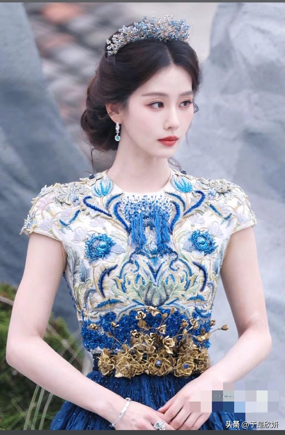 刘诗诗“景泰蓝裙”杀疯了！把中国非遗穿在身上，这才是东方顶级审美✨
 
刘诗诗最