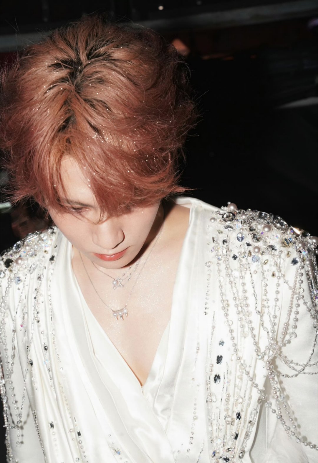 好喜欢听张真源唱歌🥰舞台王者表现力太强了！能反复欣赏一万遍的程度！非常棒🤩 