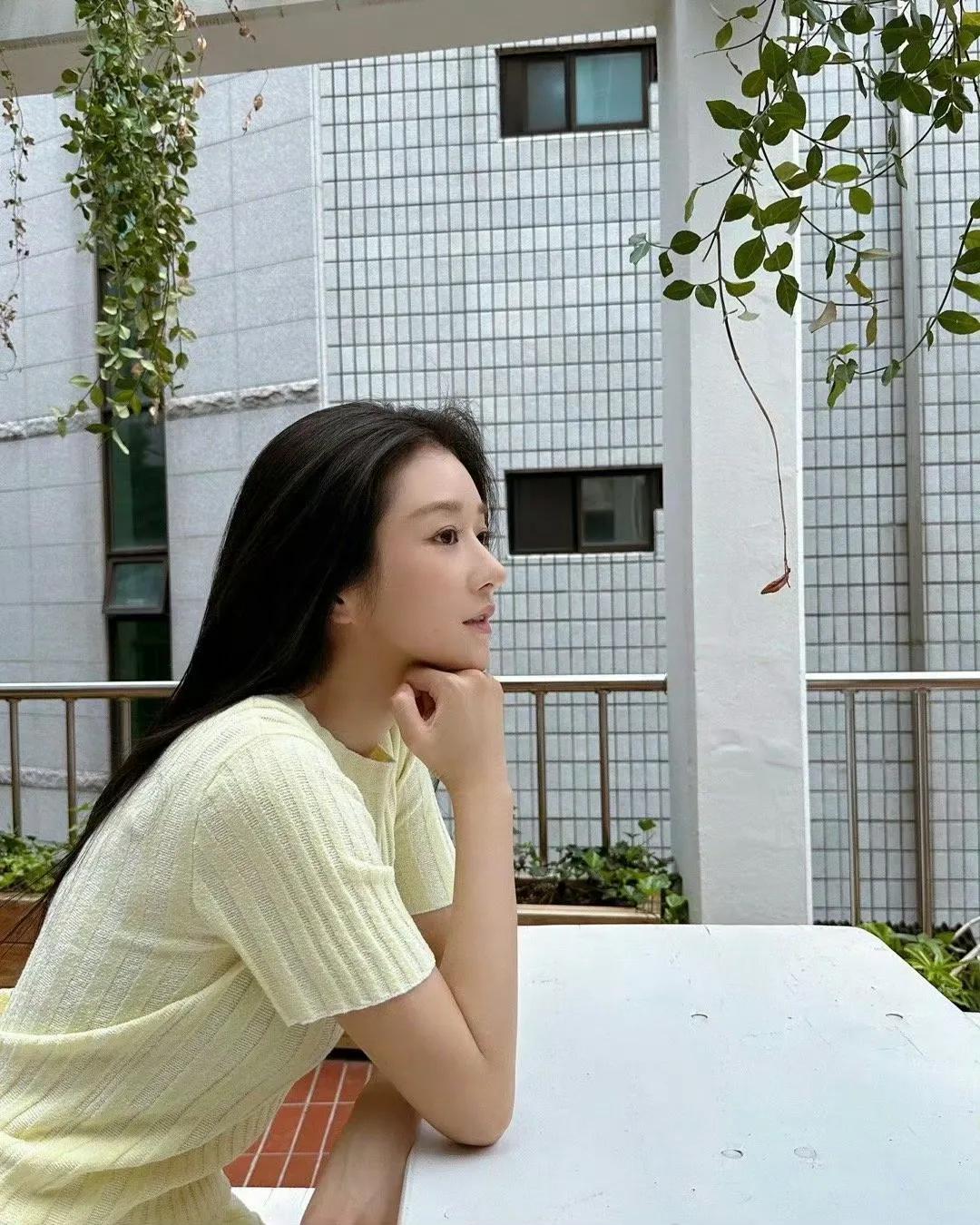 徐睿知摆脱争议正式复出！新东家信心十足让她重返巅峰  网却疑：到底看中她什么？
