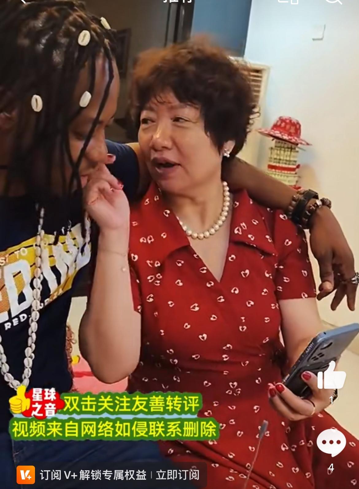 这是绝对真爱，一个徐娘半老的小仙女，风韵犹存，一个龙精虎门，热情似火的黑人棒小伙