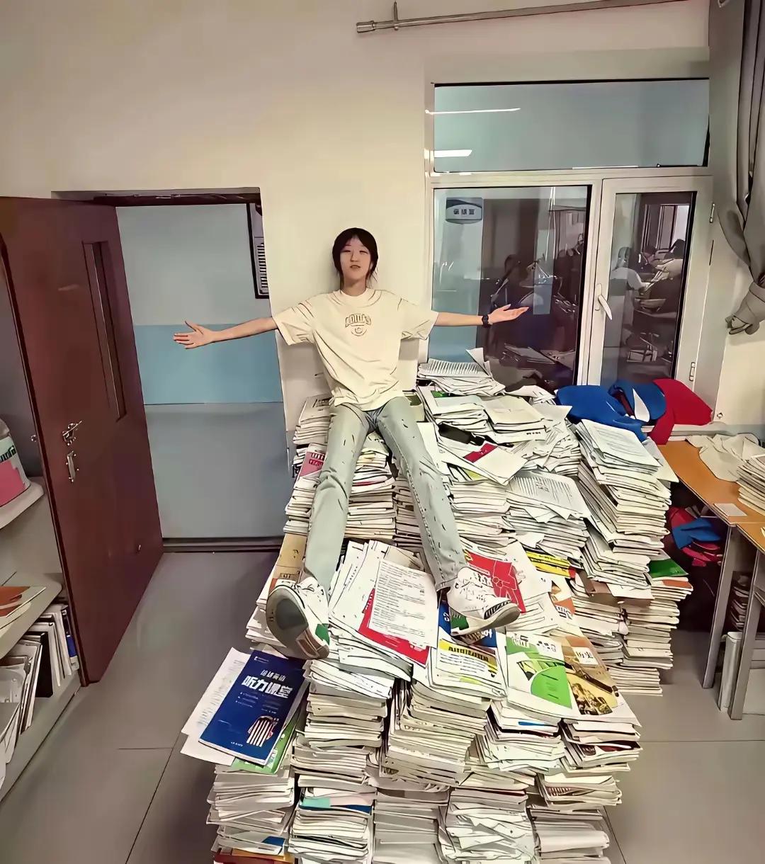 为什么要接受教育？很精辟的一段话

教育意味着获得不同的视角，理解不同的人，经历