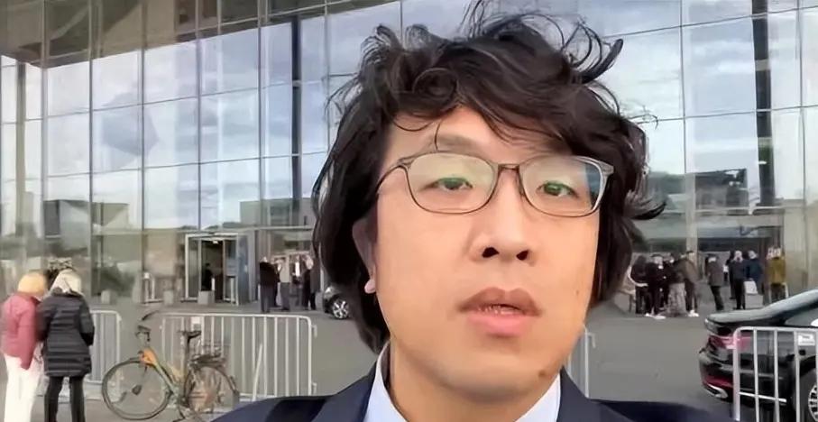 重庆的操作，堪称高明。不是简单粗暴地抓人，背后布局更深远。财路直接被切断，不仅盯