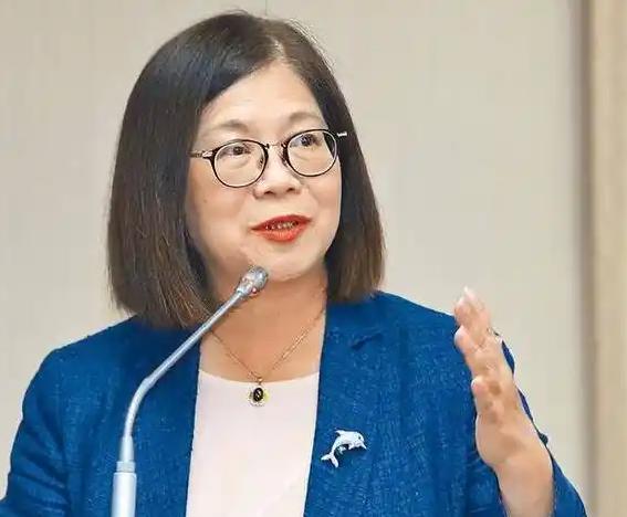 台“海巡署主委”管碧玲发表声明，

7月28日下午，AIT发表文章，披露美国海警