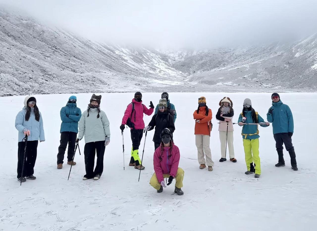野马海子 冬季徒步最轻松最舒之一  徒步爬山 野马海子徒步 野马海子