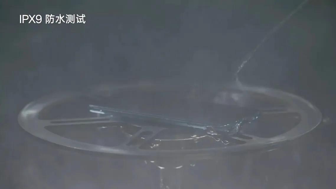 《中国耐用战神OPPO A3 Pro》
四年电池保
首销碎屏保
进水保

OPP