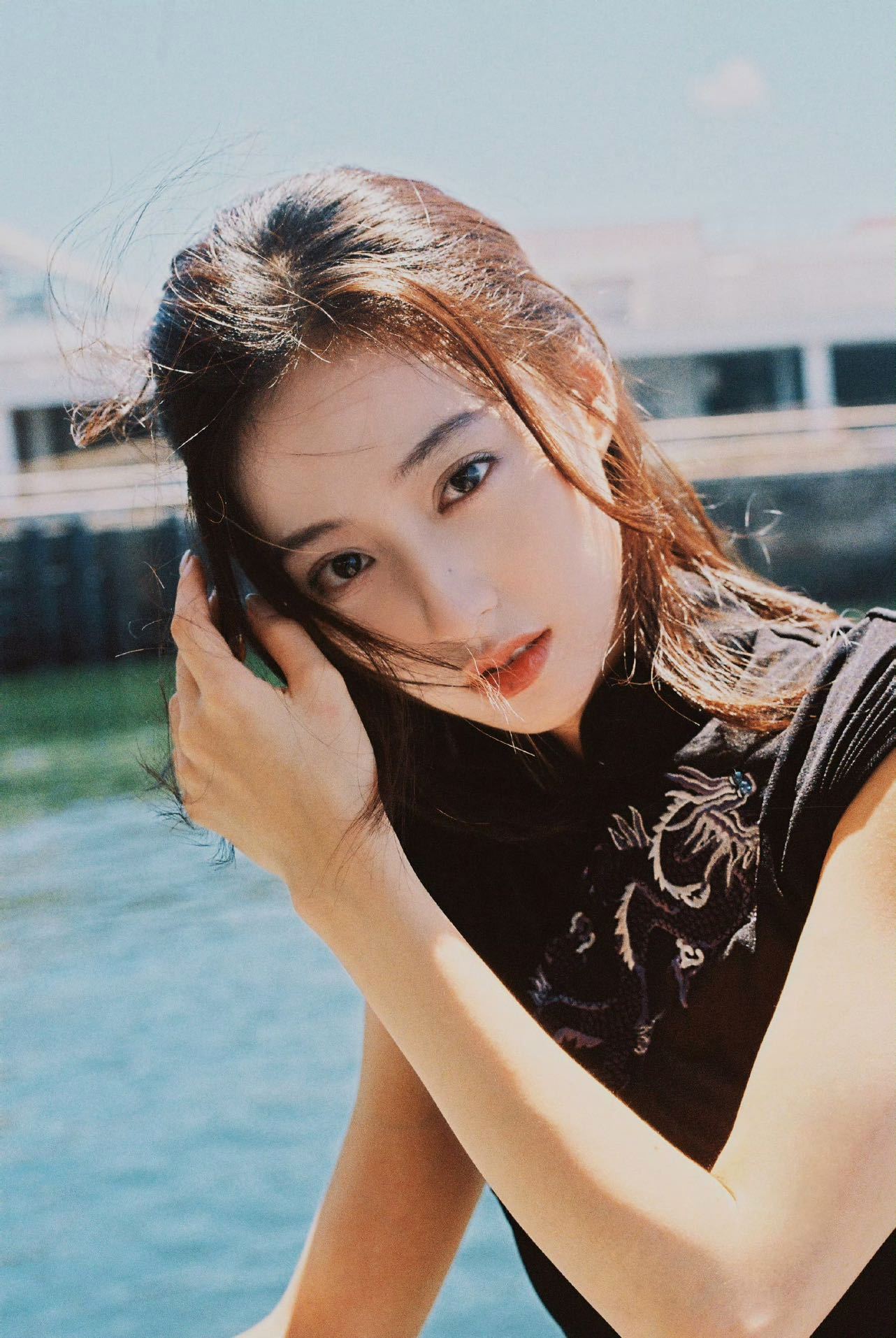 胡连馨也闯进烘焙赛道了 没想到胡连馨第一次做饼干就这么成功，看着好好吃！看完vl