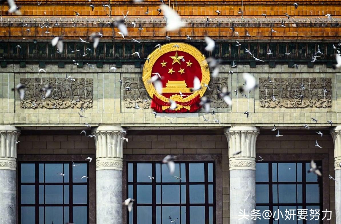 你以为中国真正的底气是核武器？
错！真正撑起大国脊梁的
是被严重低估的“工业力量