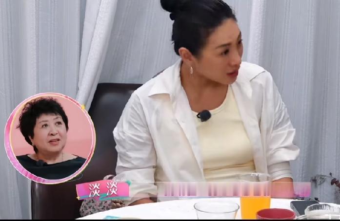 淡淡想让妈妈退休来深圳和她一起生活，她养着妈妈，但妈妈不愿意，想再卖几年货，说以
