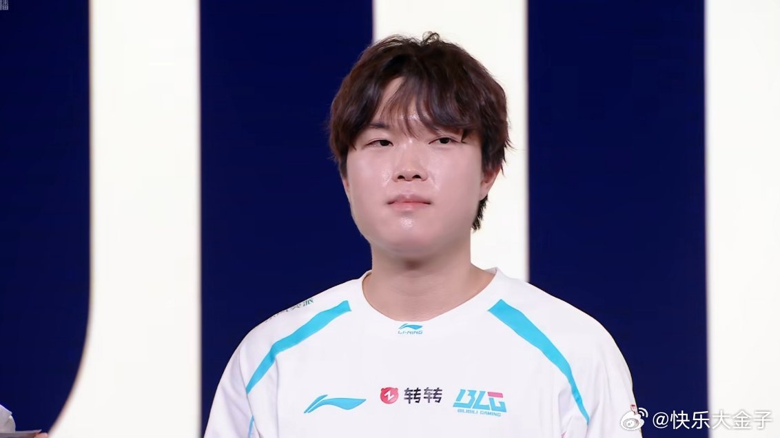 Bin获得第一赛段决赛FMVP——先锋赛打完就证明自己是世界第一上单。又是最有希