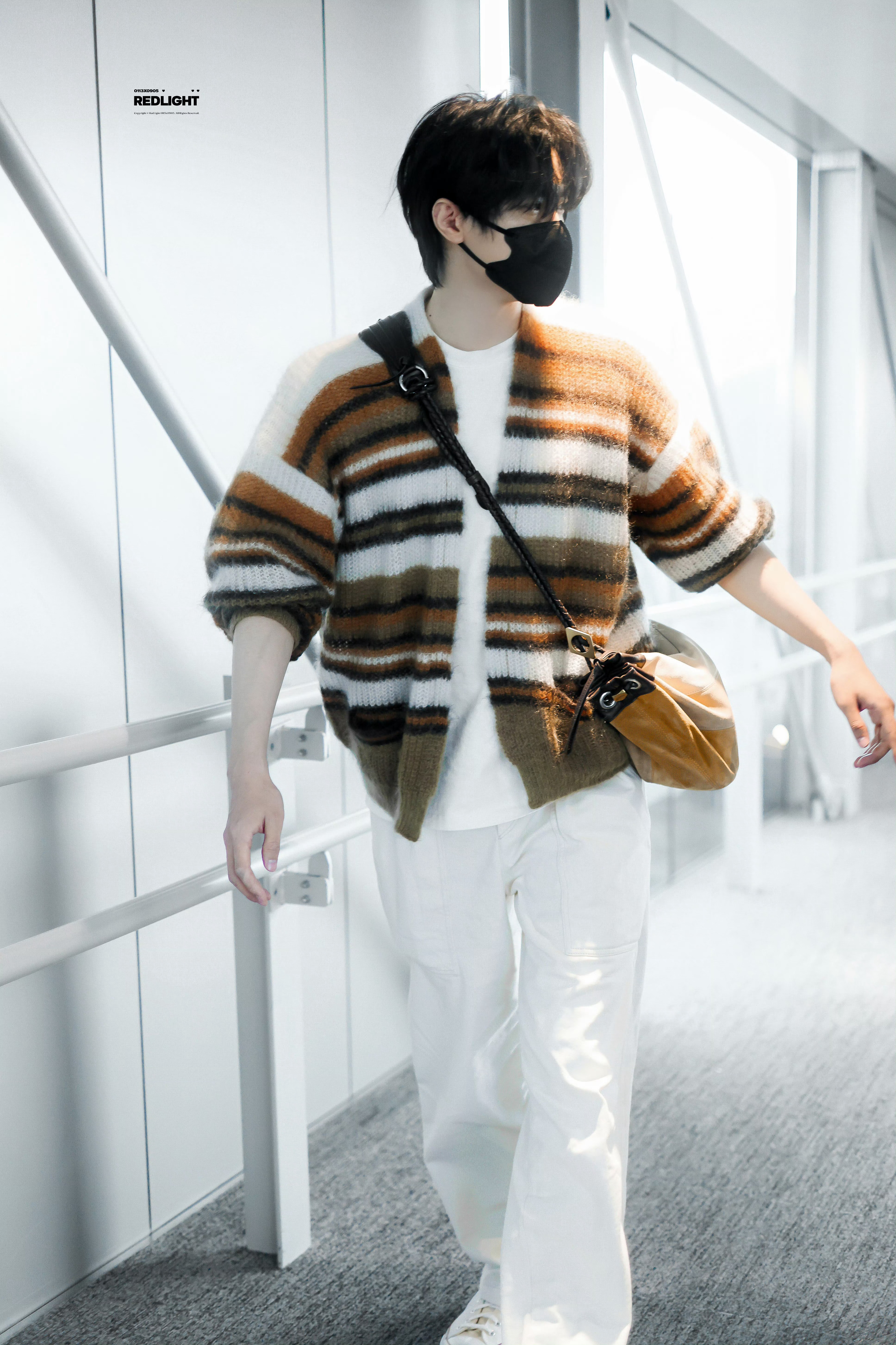 巴黎到达！帅帅的很安心，元宵节快乐呀！睡觉睡觉💤妈咪和女儿们都能安心睡了 